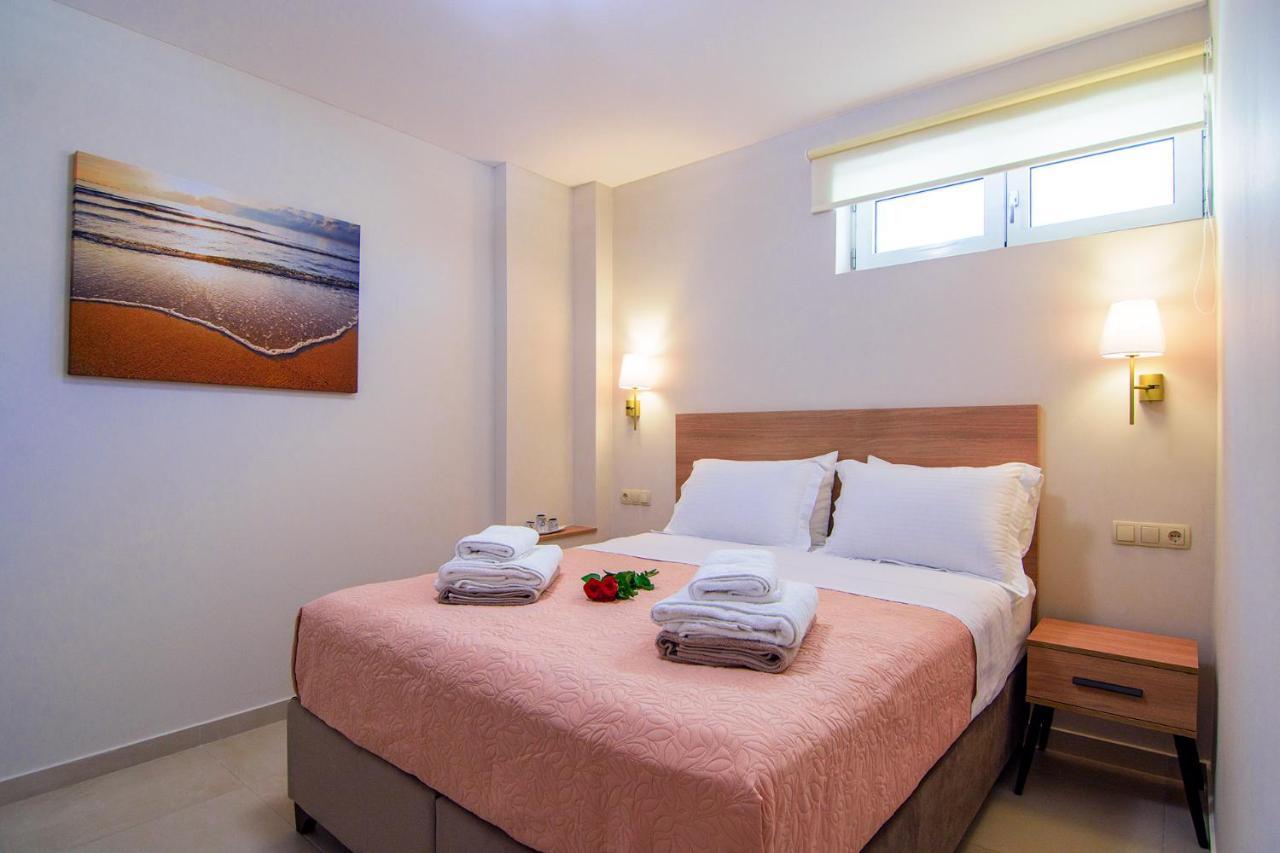 Vakakis Family Luxury Studios Παλαιοχώρα Εξωτερικό φωτογραφία